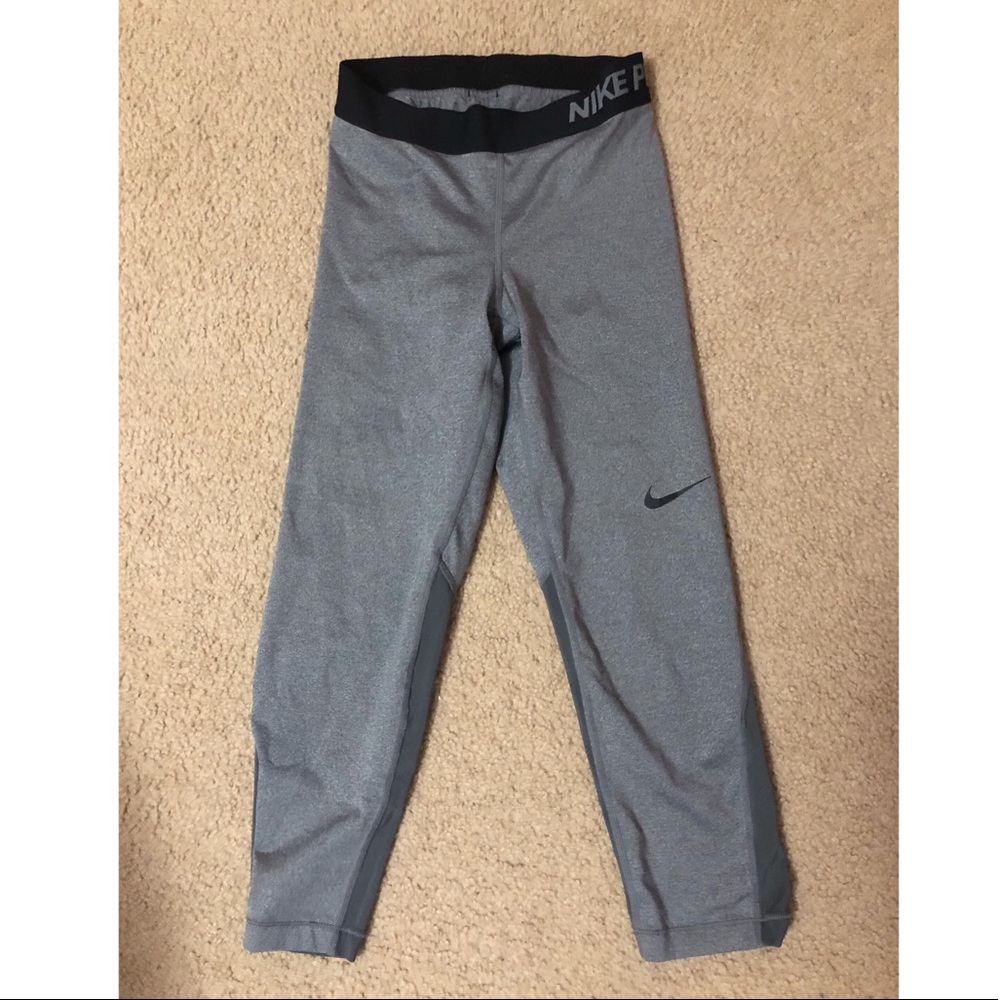 Nike pro grey cropped XS leggings